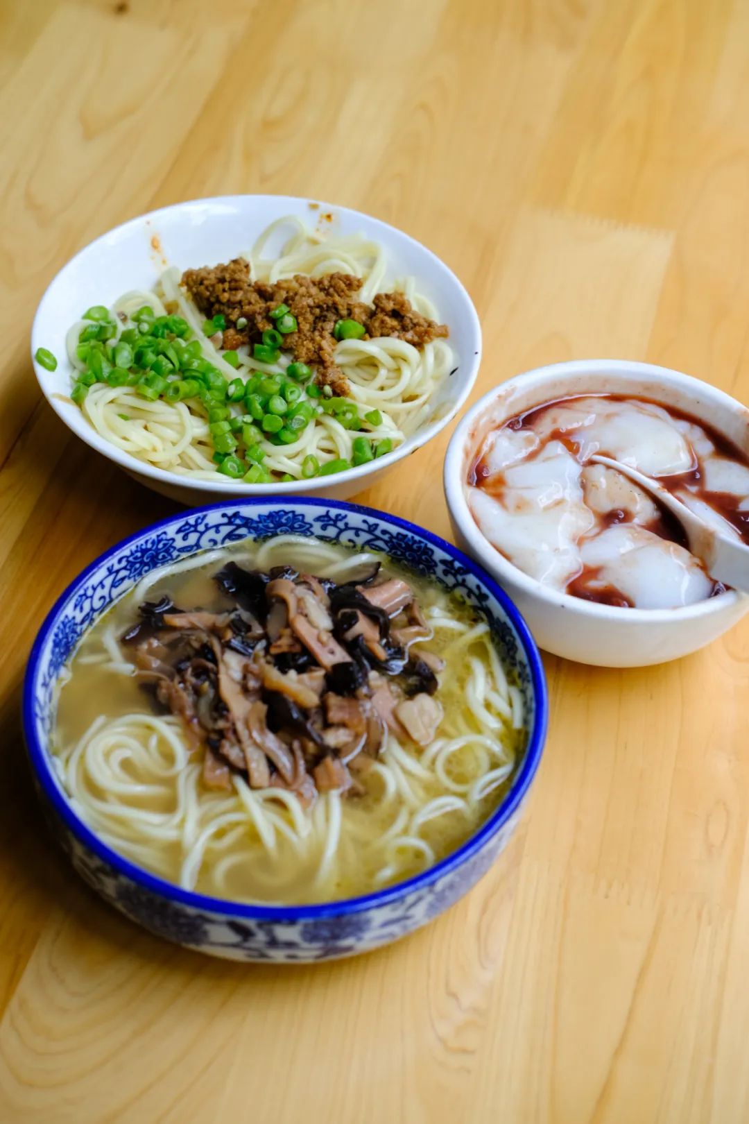 DƬ